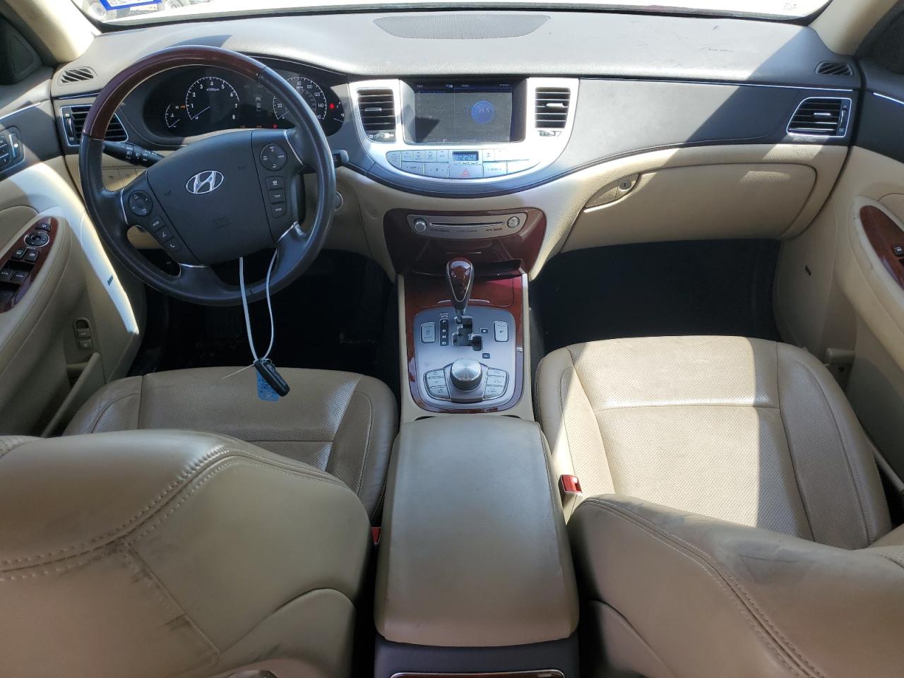 2012 Hyundai Genesis - Image 8