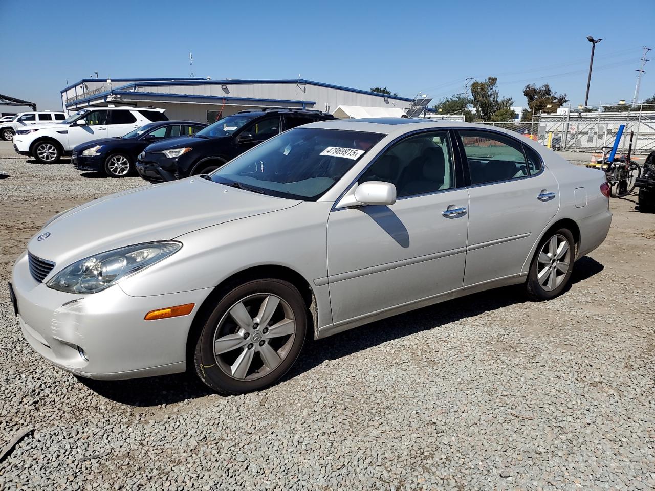 2005 Lexus ES - Image 1