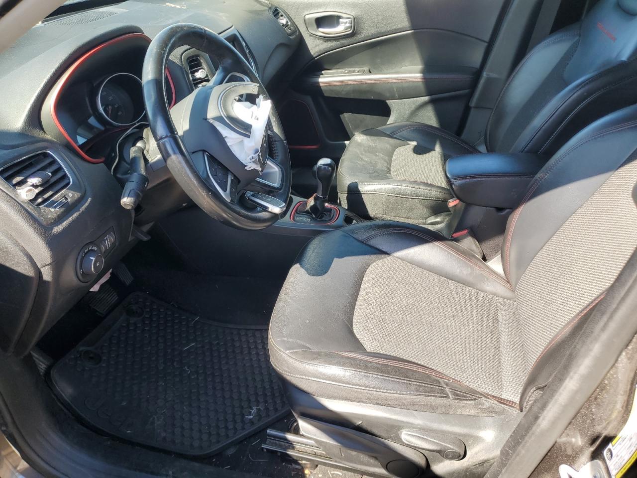 2019 Jeep Compass - Image 7