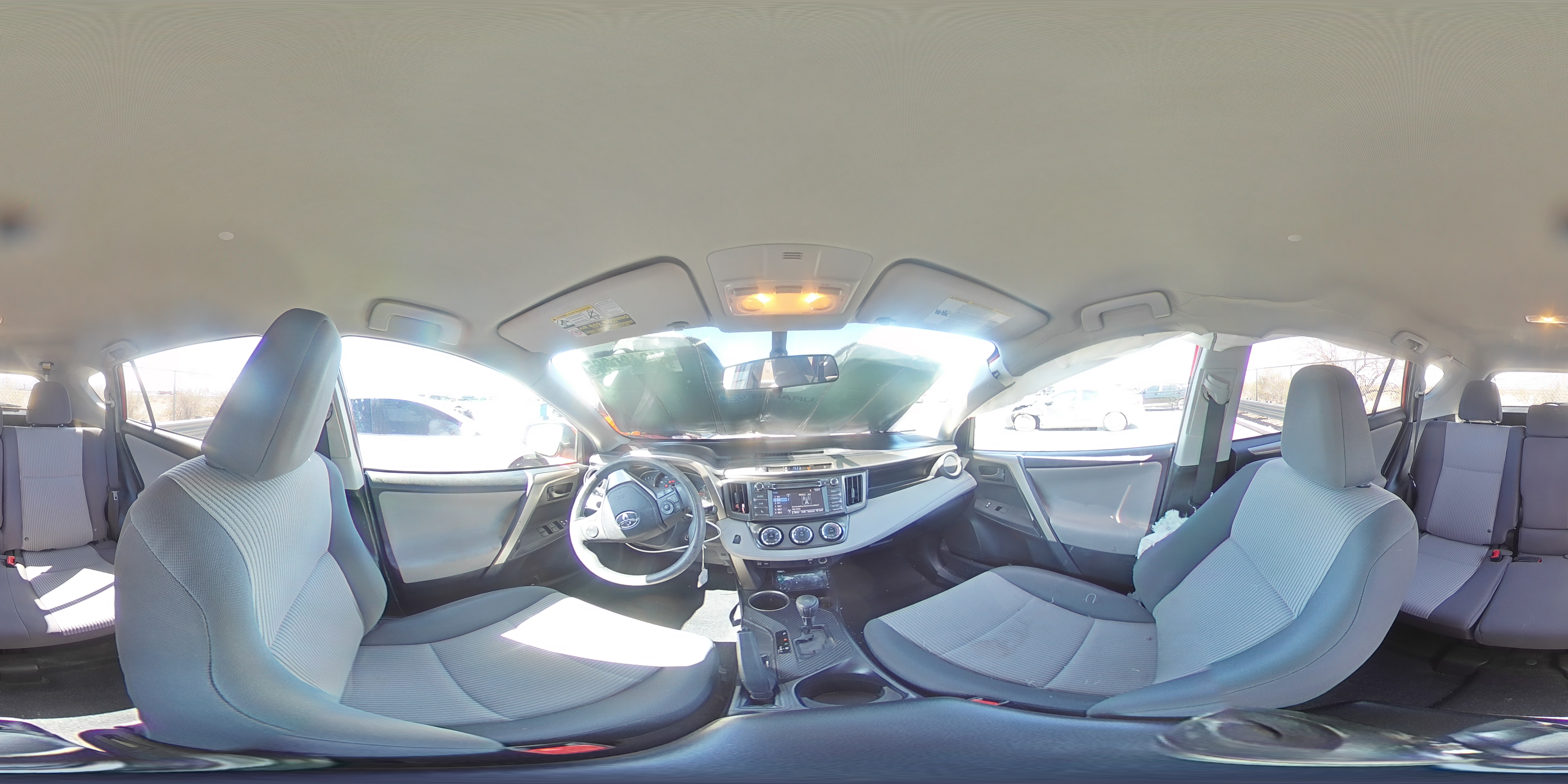 2015 Toyota RAV 4 - Image 13