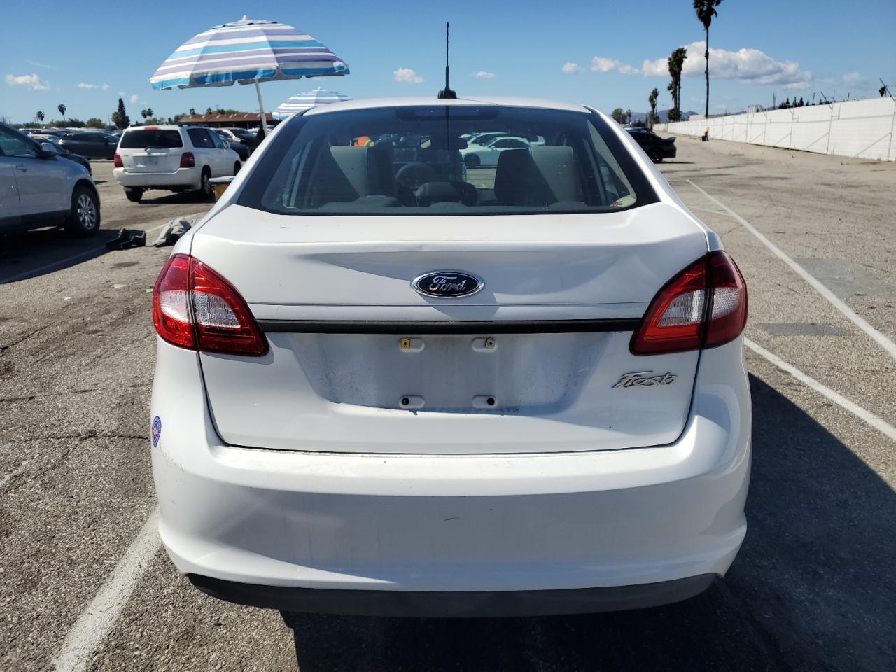 2011 Ford Fiesta - Image 6