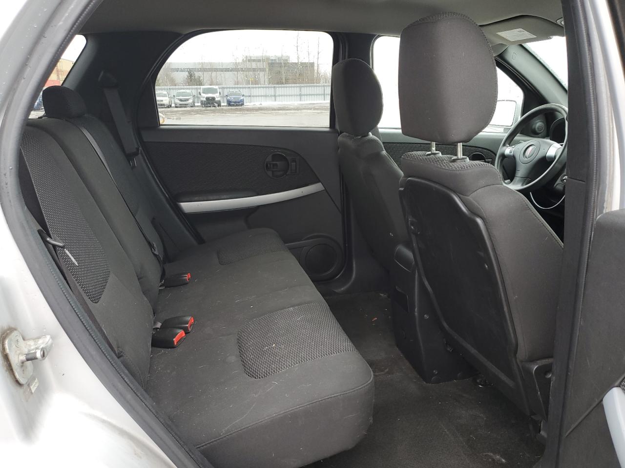 2009 Pontiac Torrent - Image 11
