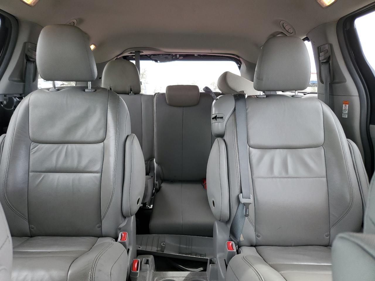 5TDYK3DC9GS728183 TOYOTA All Models 2016