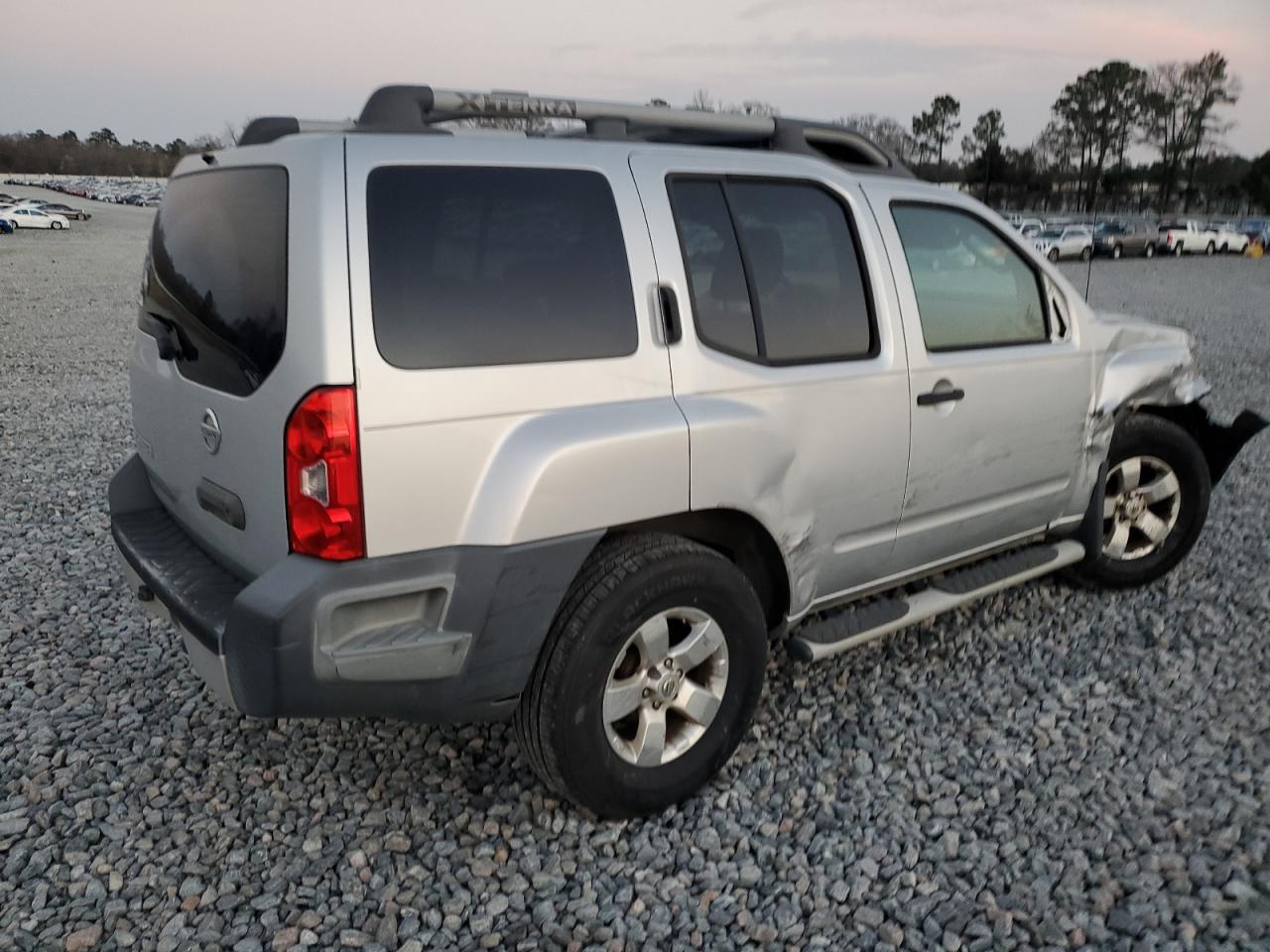2010 Nissan XTerra - Image 3