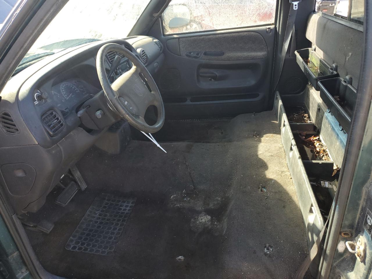 1998 Dodge RAM - Image 7