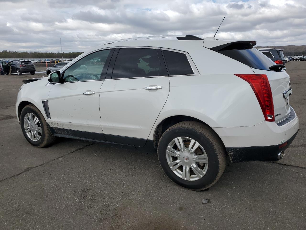 2015 Cadillac SRX - Image 2