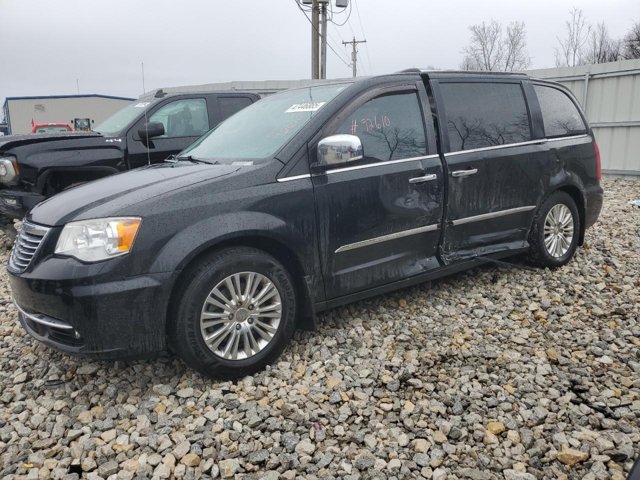 2014 Chrysler Town & Country - Image 1