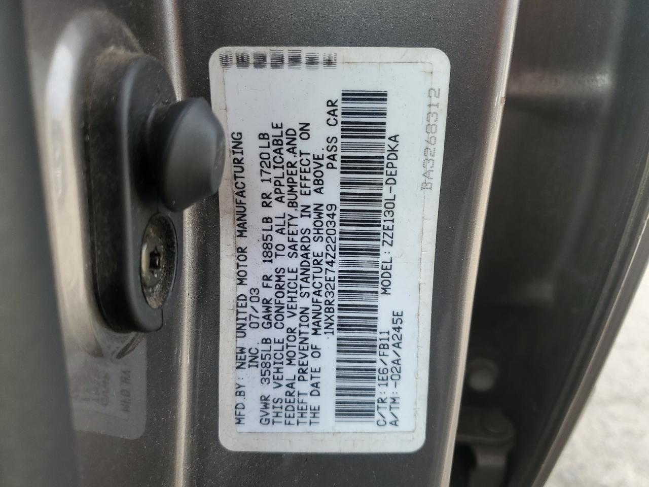 2004 Toyota Corolla - Image 12