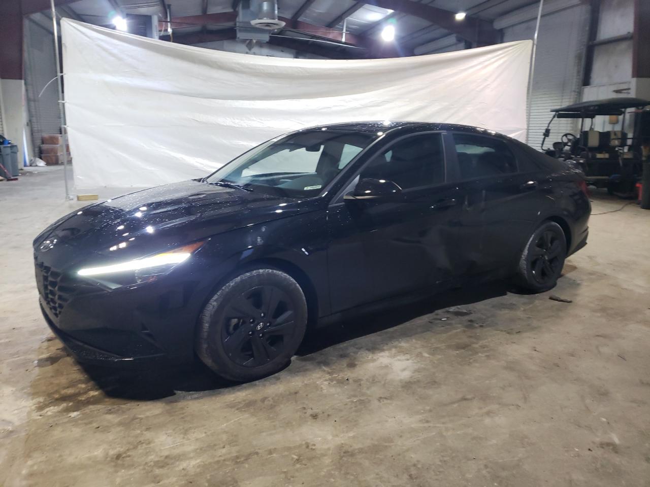 2023 Hyundai Elantra - Image 1