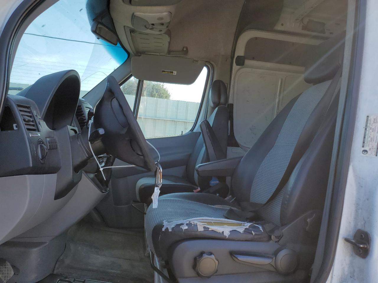 2008 Dodge Sprinter - Image 7