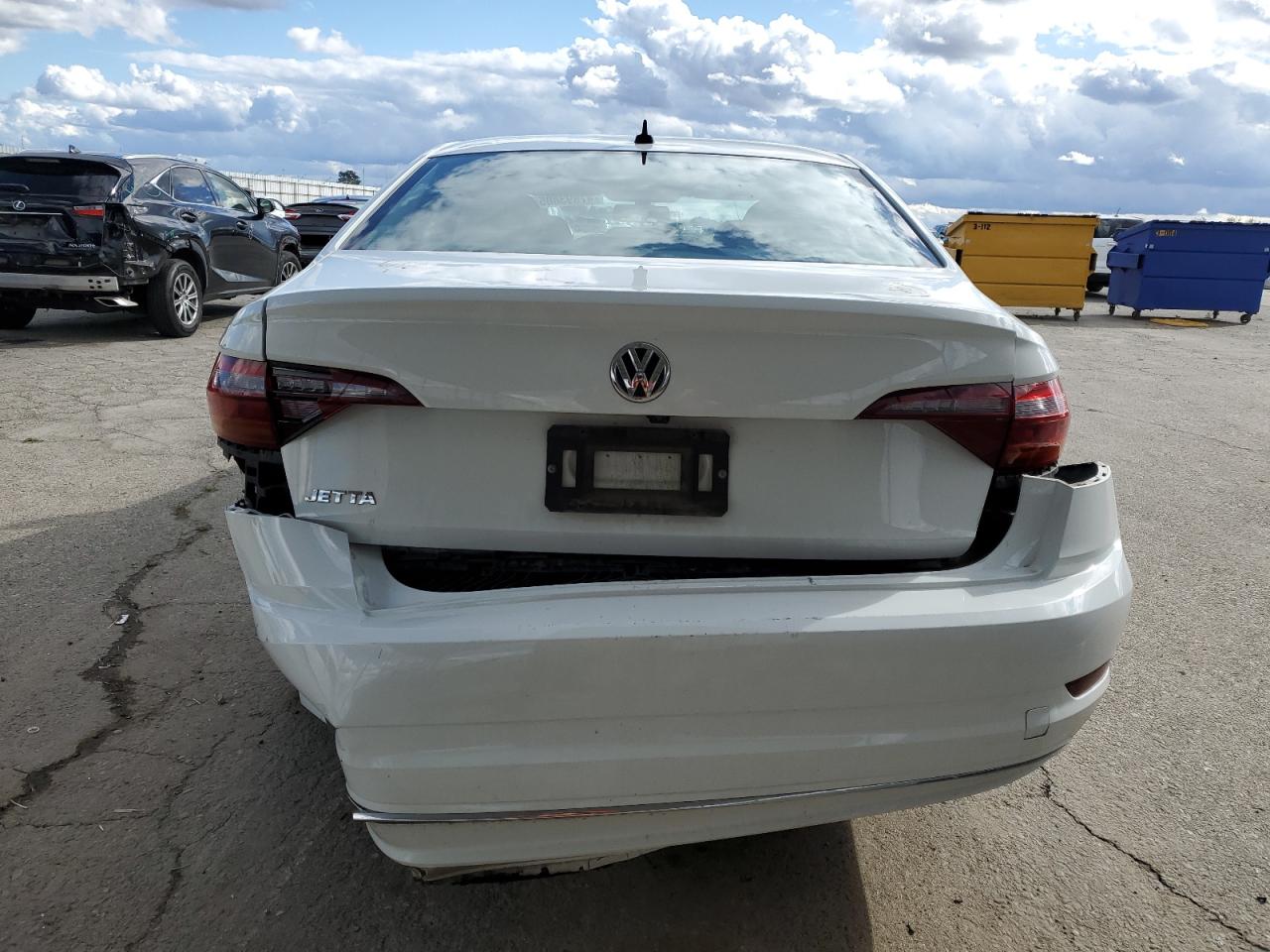 2019 Volkswagen Jetta - Image 6