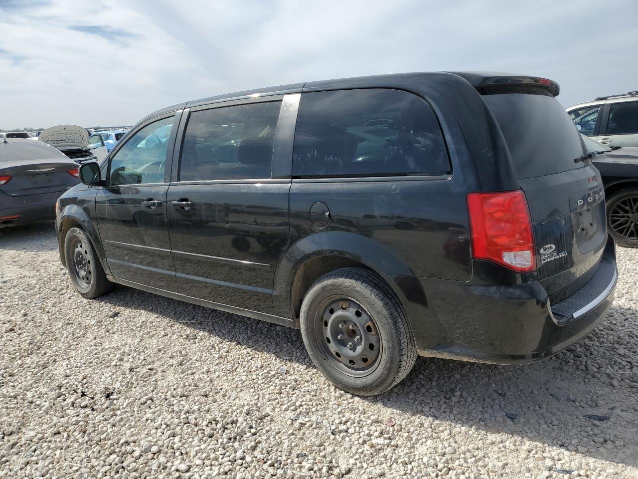 2015 Dodge Caravan - Image 2