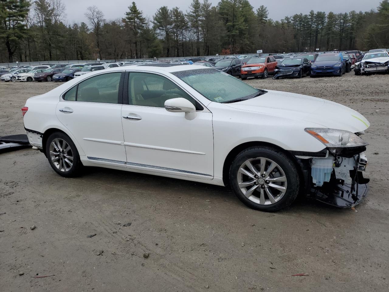 2011 Lexus ES - Image 4