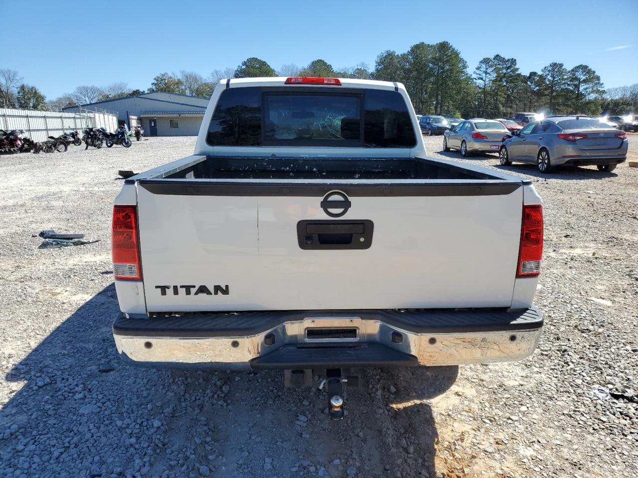 2014 Nissan Titan - Image 6
