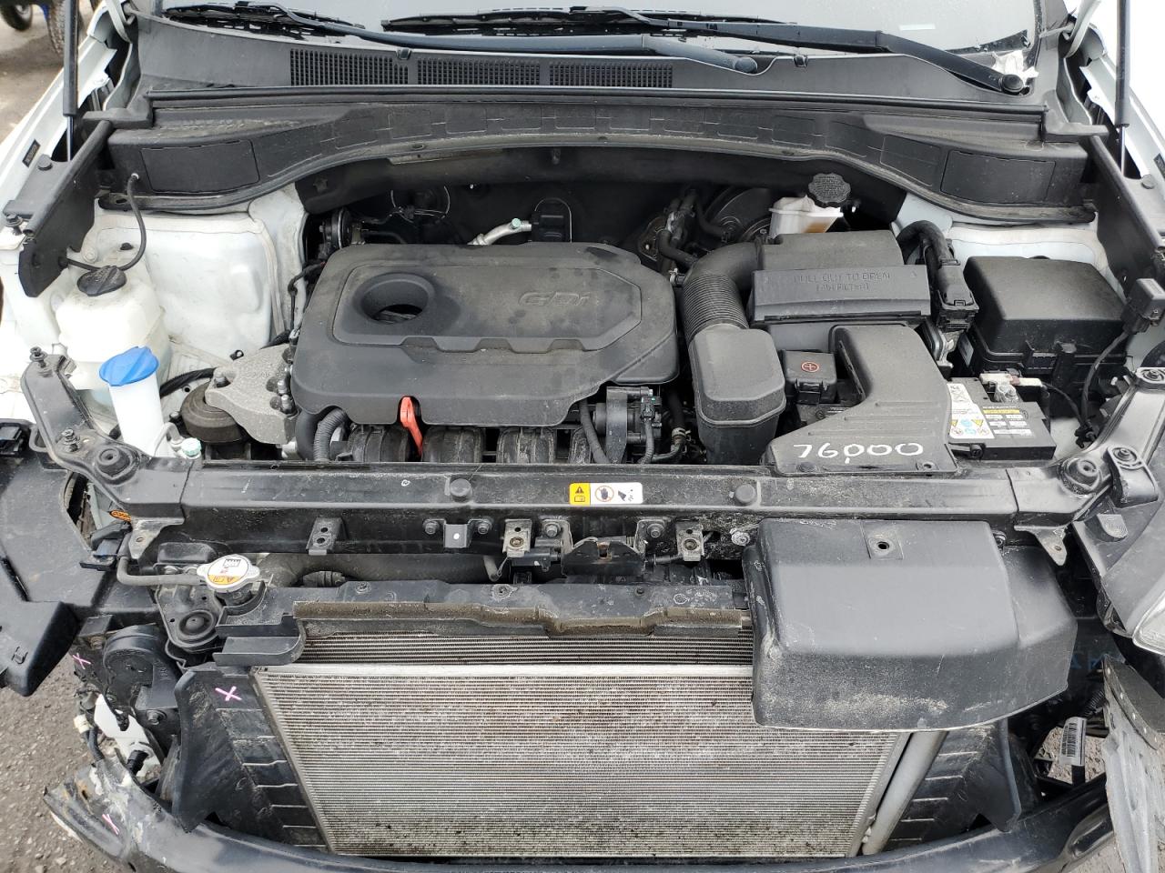 2018 Hyundai Santa Fe - Image 12