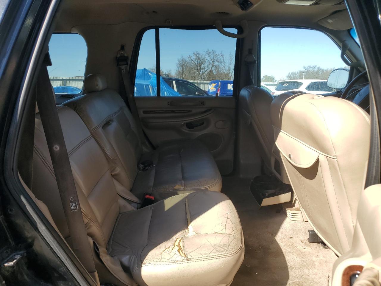 2001 Lincoln Navigator - Image 11