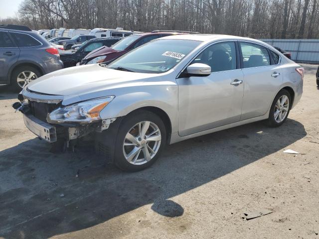 Sedans NISSAN ALTIMA 2013 Srebrny