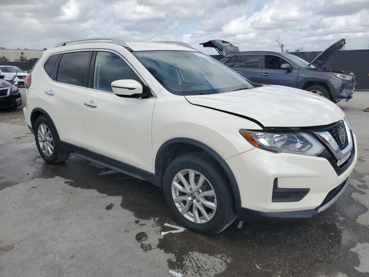 JN8AT2MT8JW453409 NISSAN ROGUE 2018