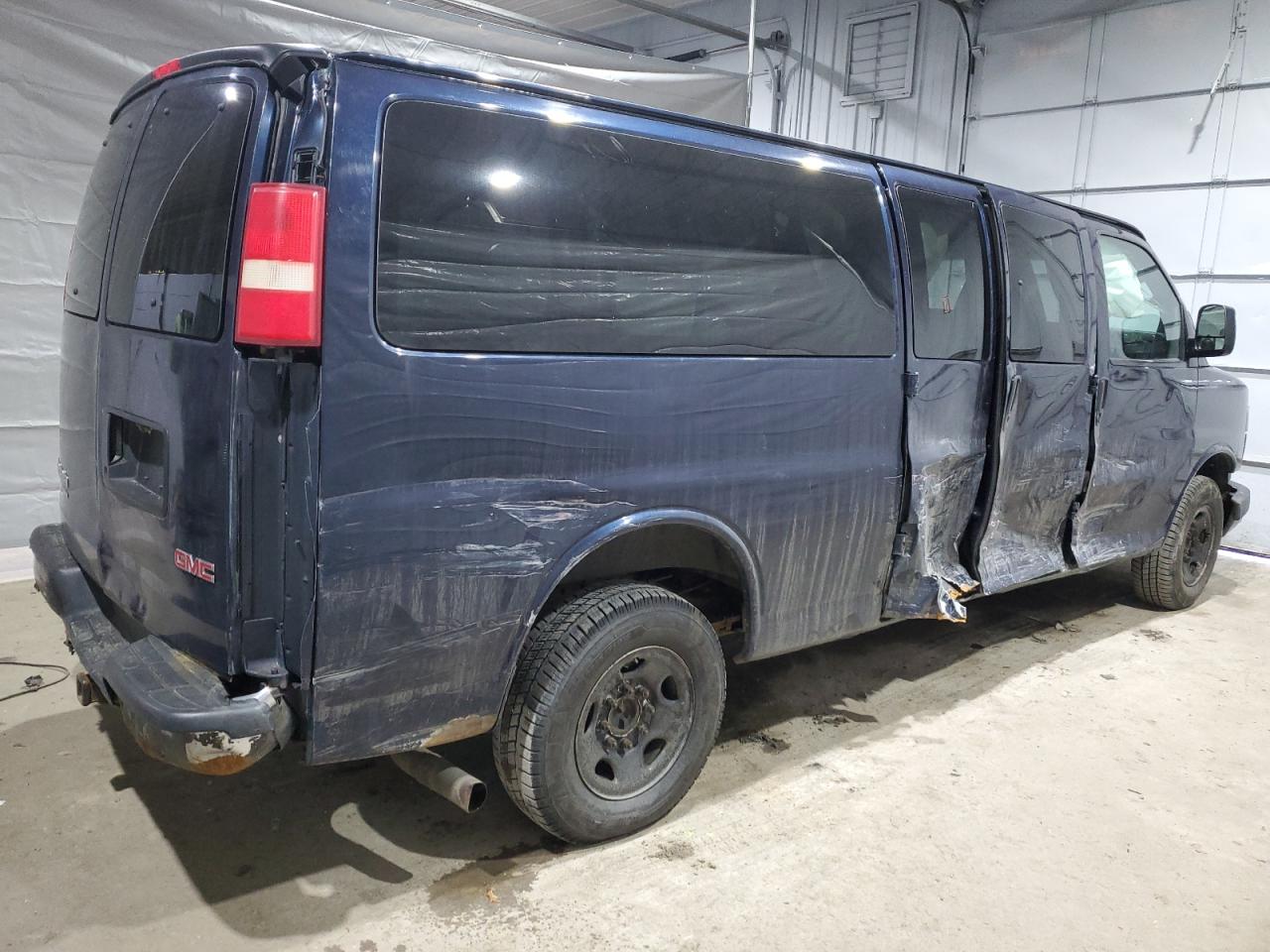2012 GMC Savana - Image 3