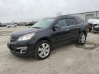 2014 Chevrolet Traverse Lt للبيع في Kansas City، KS - Front End