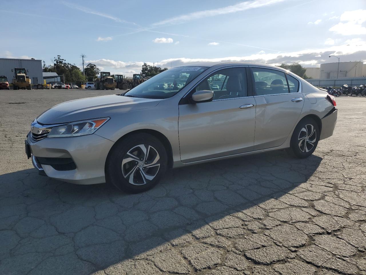 1HGCR2F34HA251935 HONDA ACCORD 2017