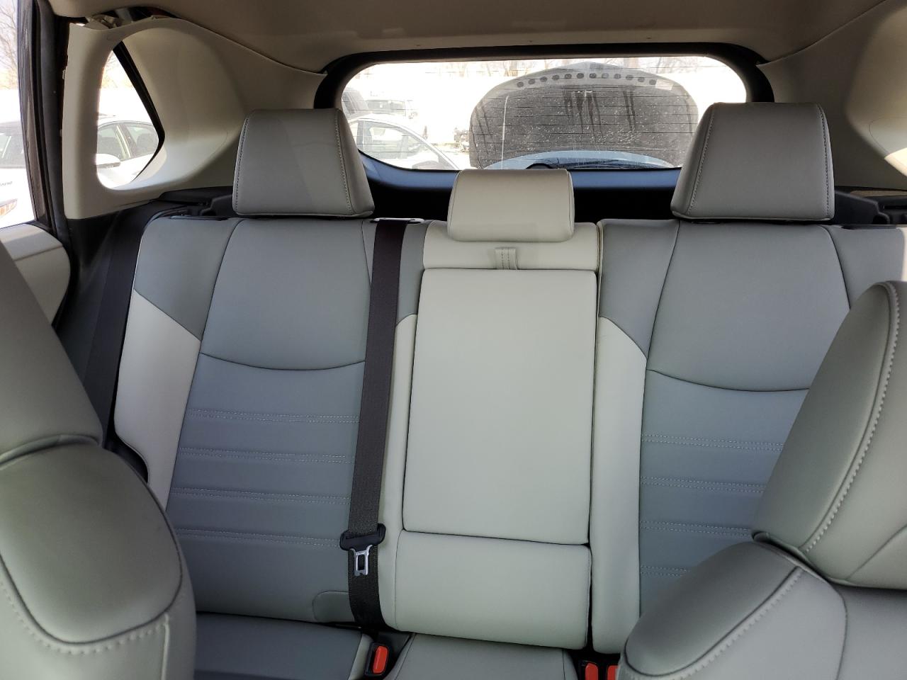 JTMA1RFV7KD026132 TOYOTA RAV4 2019