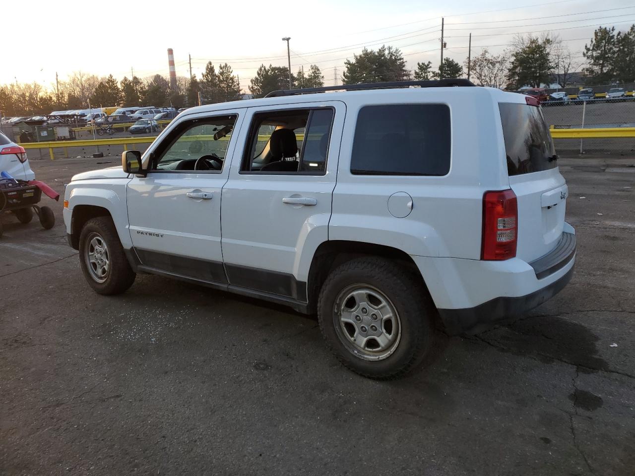2012 Jeep Liberty (Patriot) - Image 2