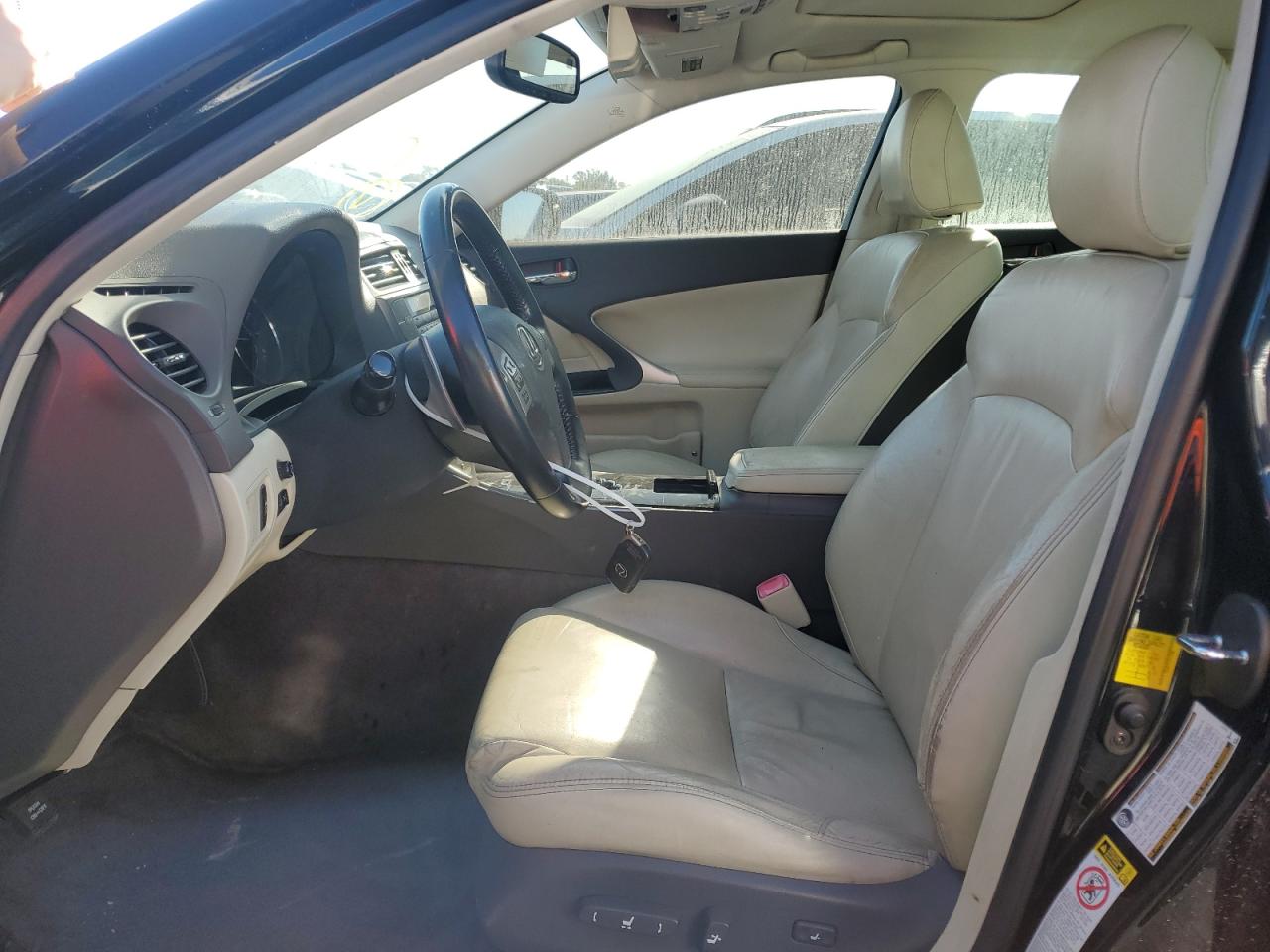 2012 Lexus IS - Image 7