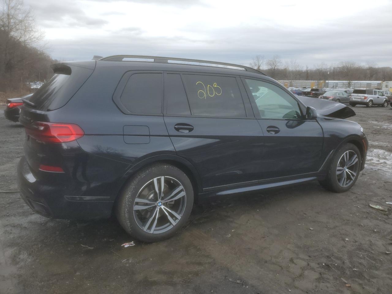 2021 BMW X7 - Image 3