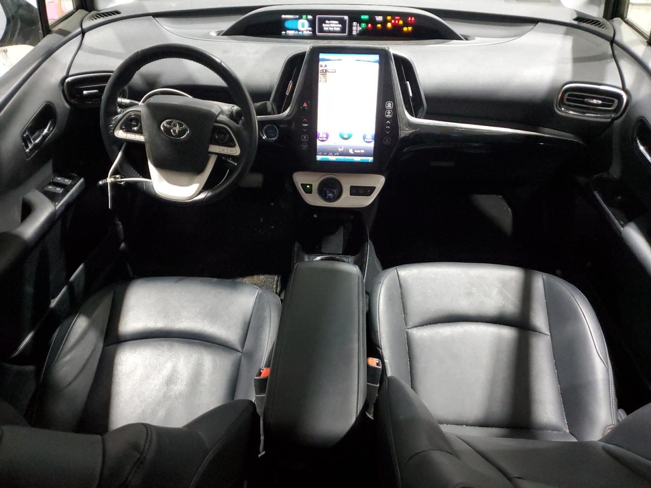 2018 Toyota Prius - Image 8