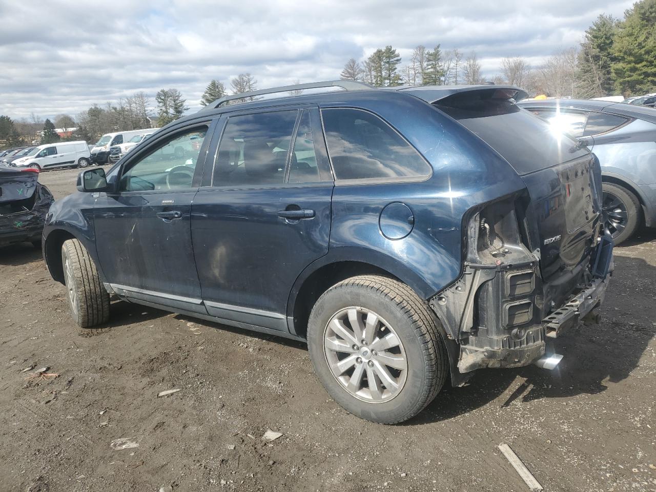 2010 Ford Edge - Image 2