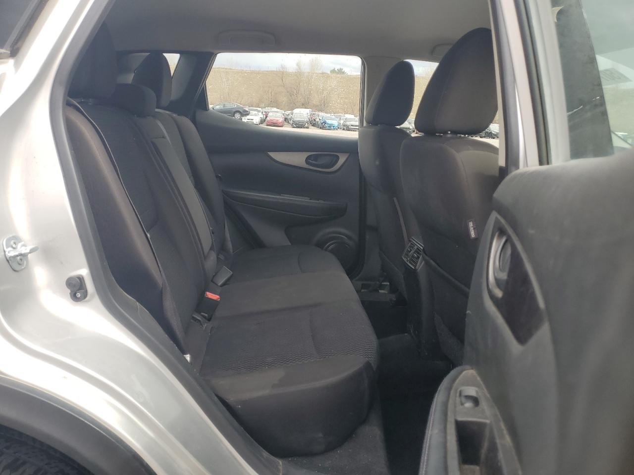 JN1BJ1CR3HW111210 NISSAN ROGUE 2017