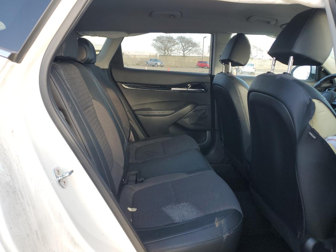 2021 Kia Seltos - Image 11