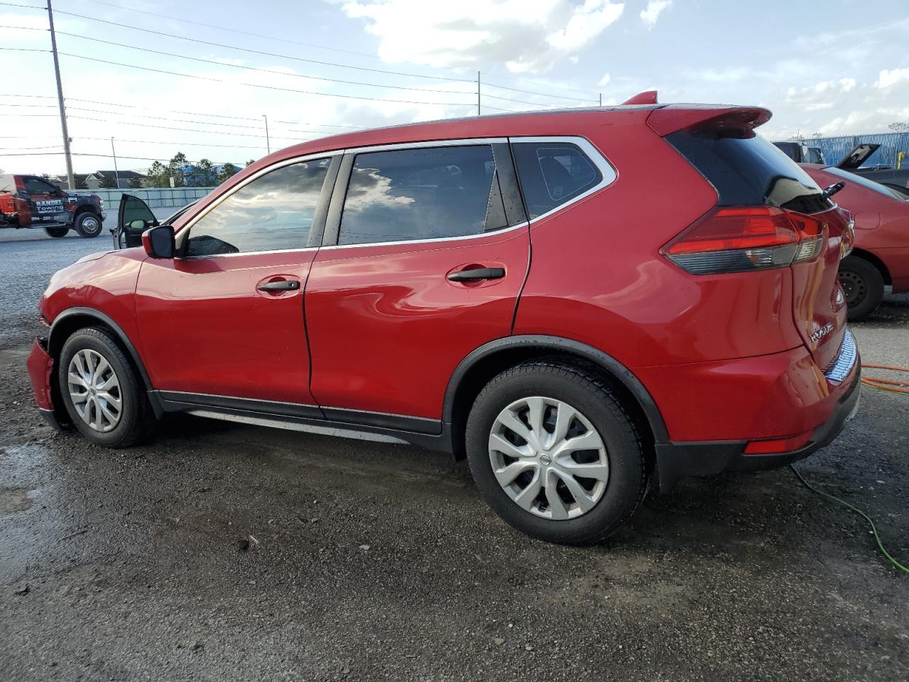 JN8AT2MT8HW395263 NISSAN ROGUE 2017