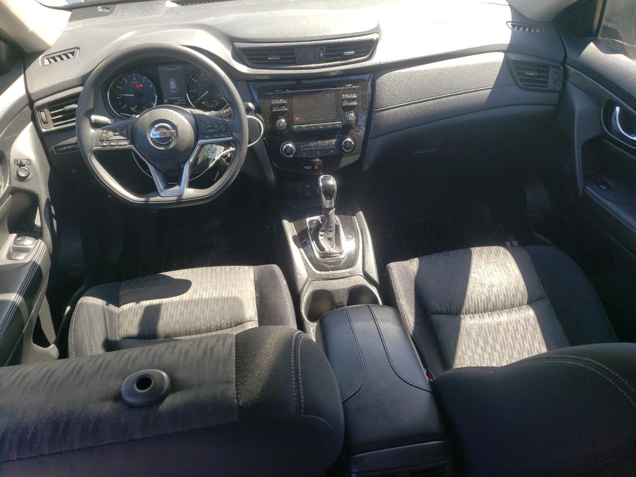 JN8AT2MV6HW010221 NISSAN ROGUE 2017
