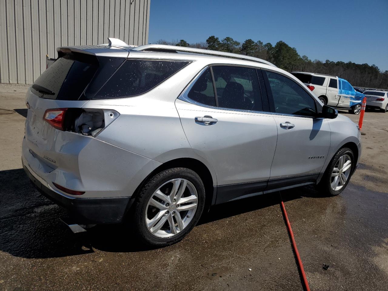 2020 Chevrolet Equinox - Image 3