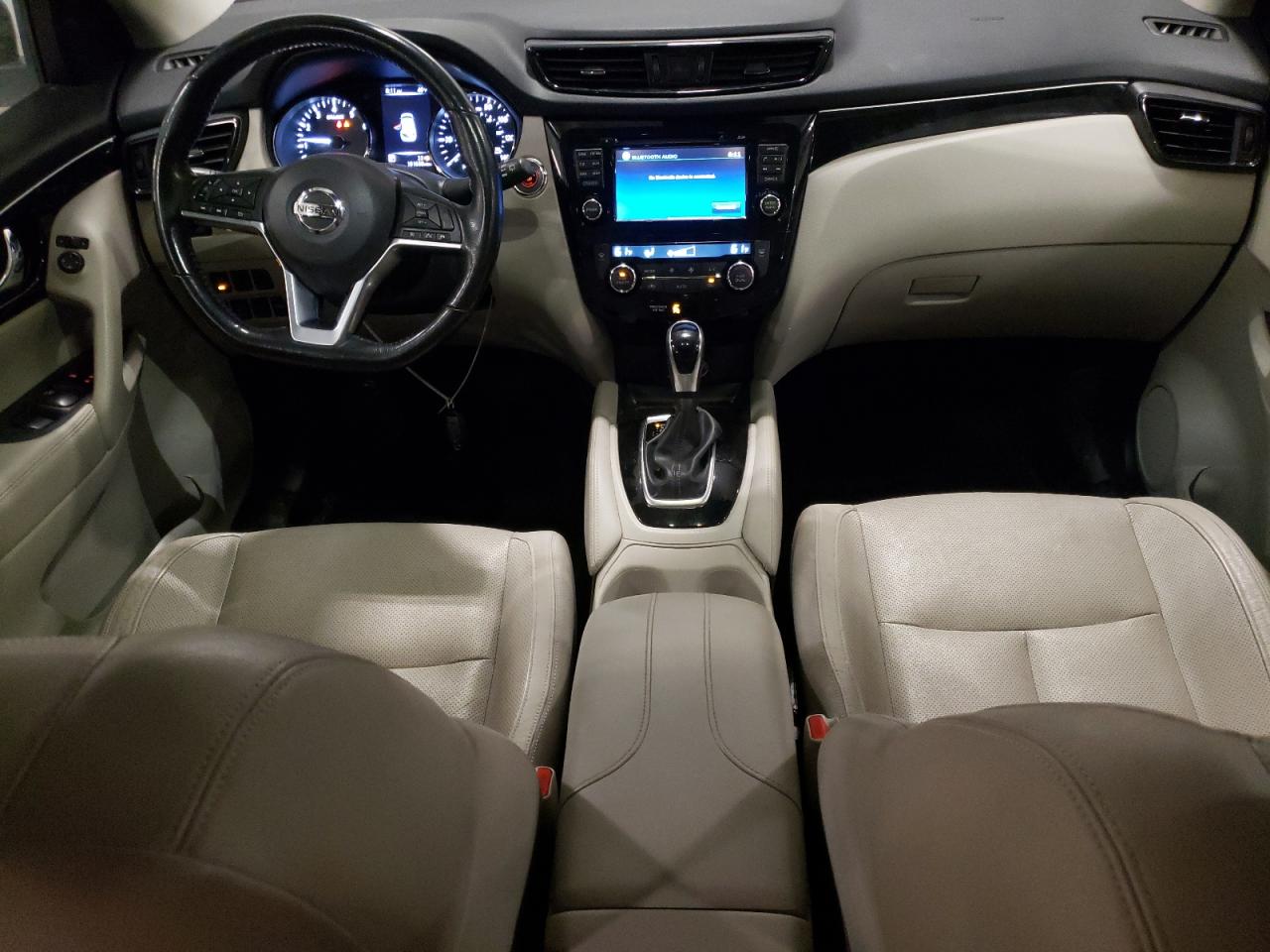 JN1BJ1CR0HW105378 NISSAN ROGUE 2017