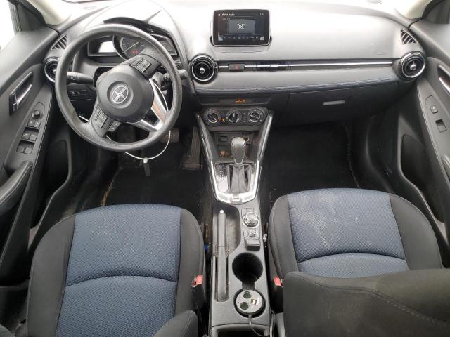 Седани TOYOTA SCION 2016 Білий