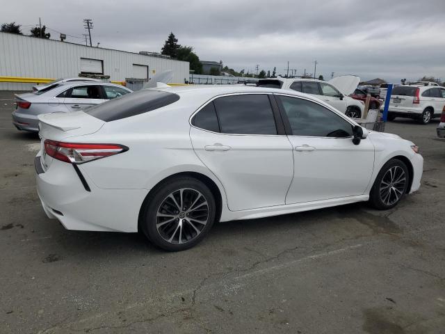  TOYOTA CAMRY 2020 Белый