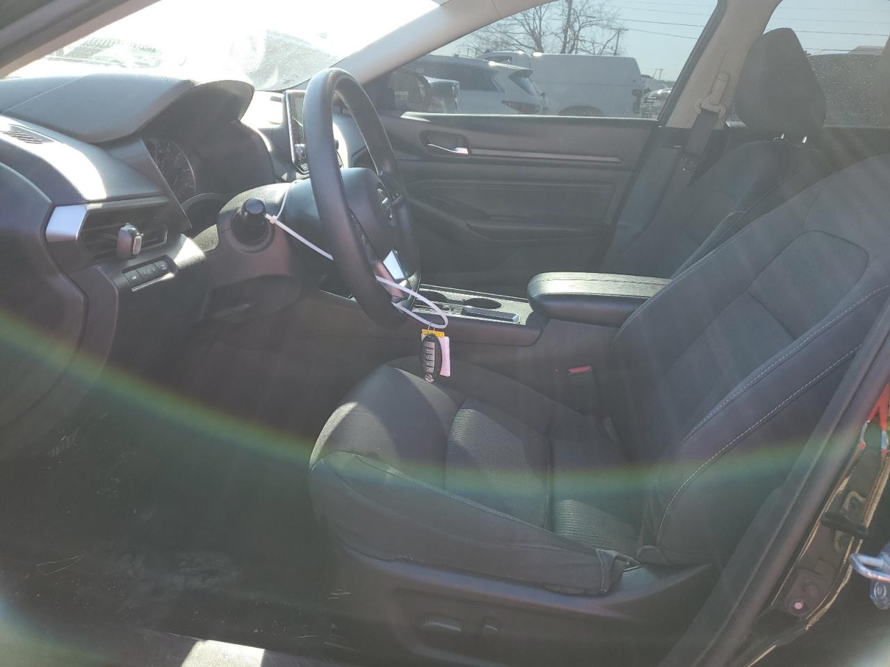 2020 Nissan Altima - Image 7