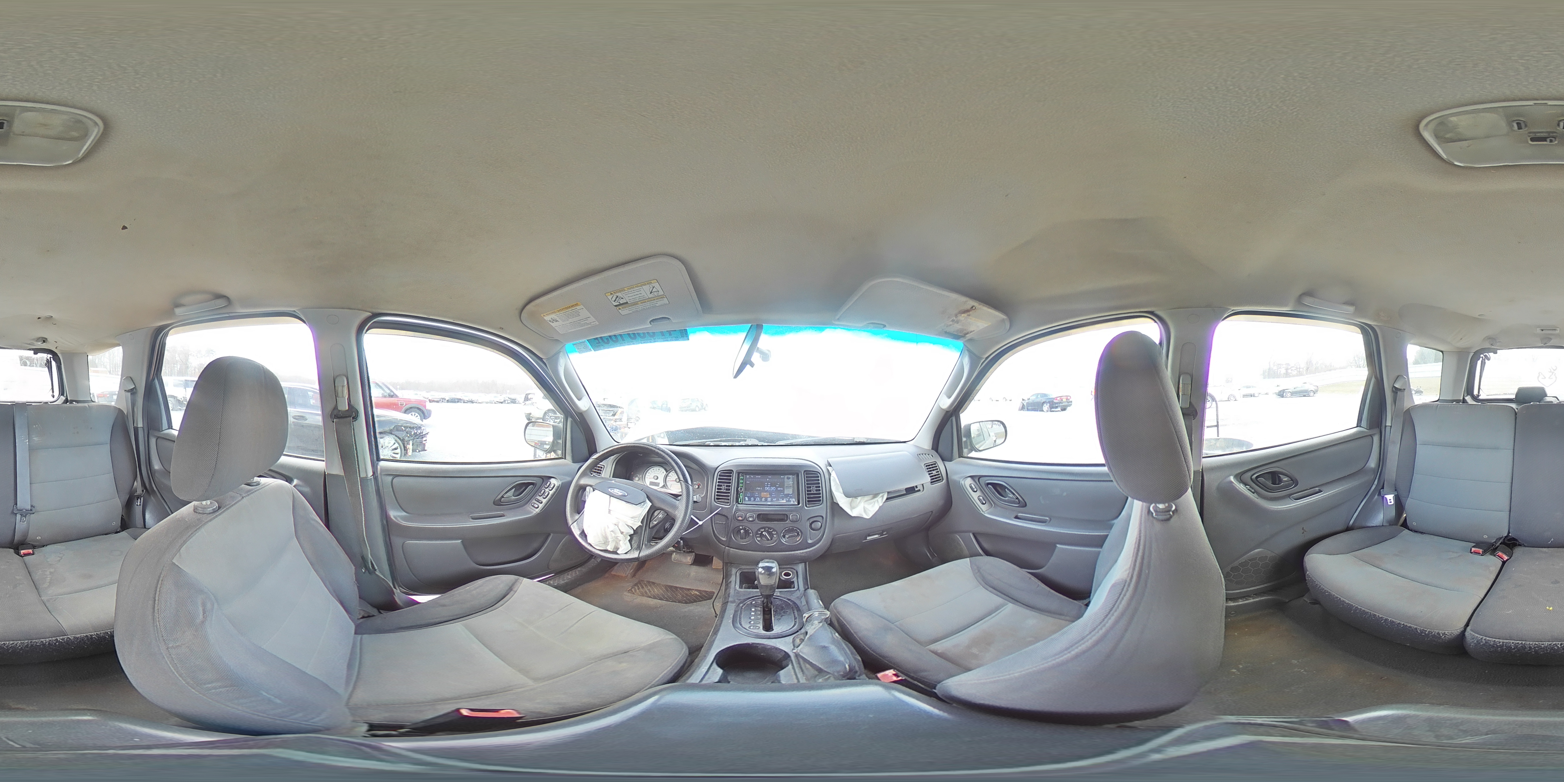 2005 Ford Escape - Image 14