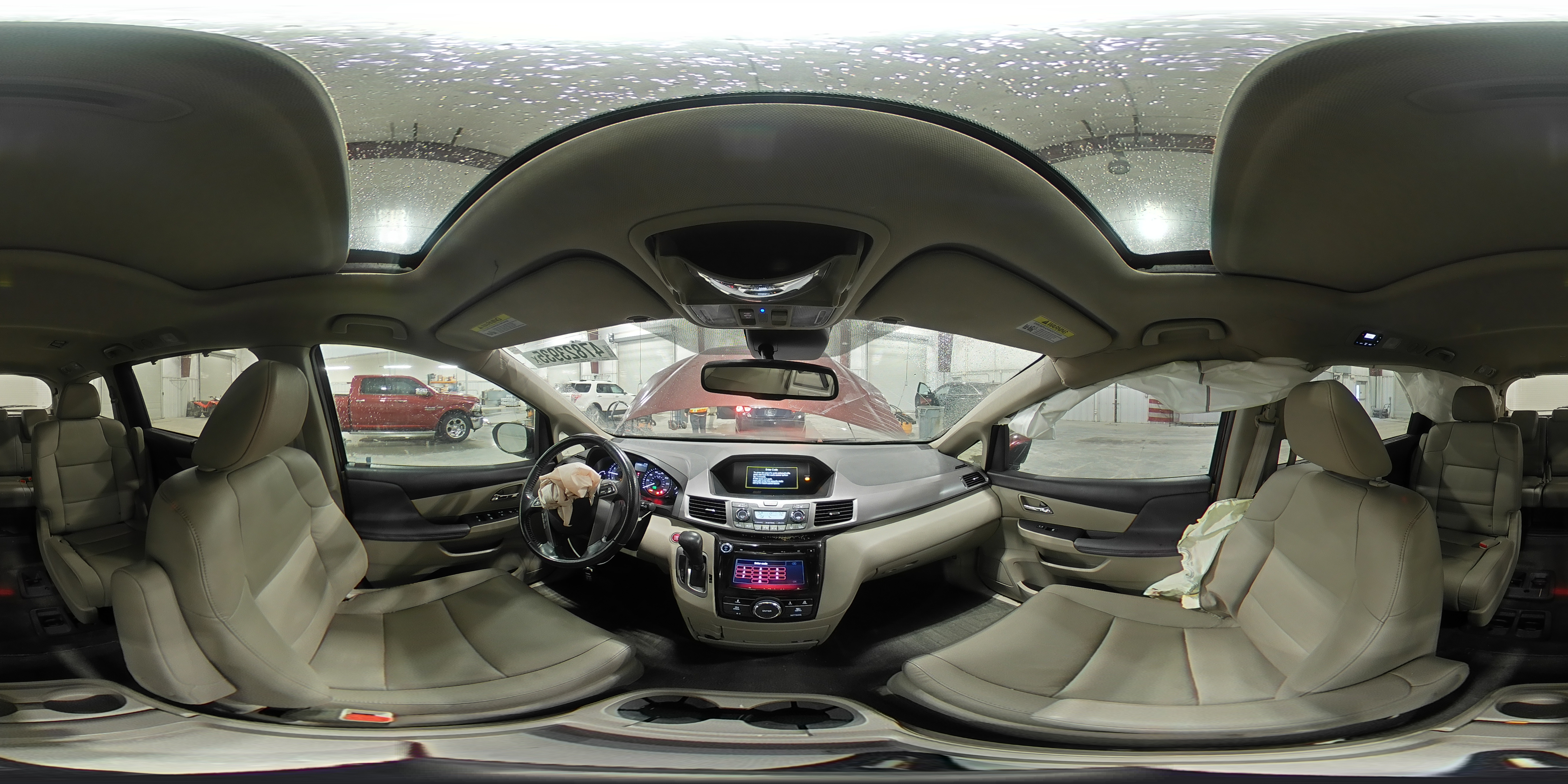 2017 Honda Odyssey - Image 14