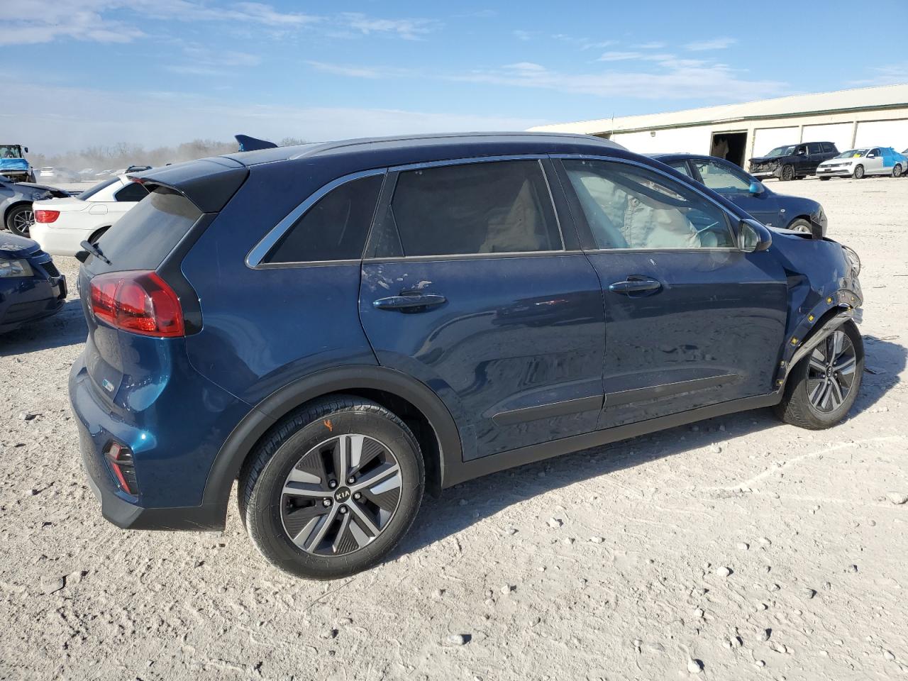 2020 Kia Niro - Image 3