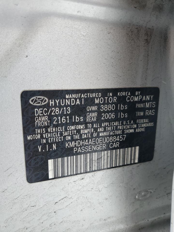 2014 Hyundai Elantra - Image 12