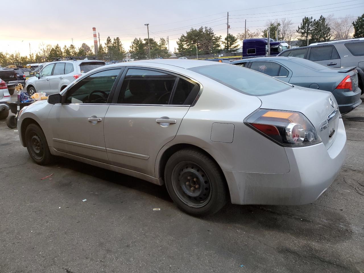 2011 Nissan Altima - Image 2