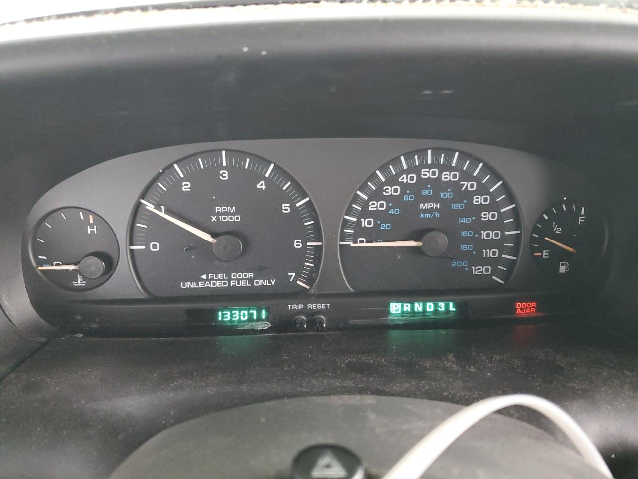 2000 Dodge Caravan - Image 9