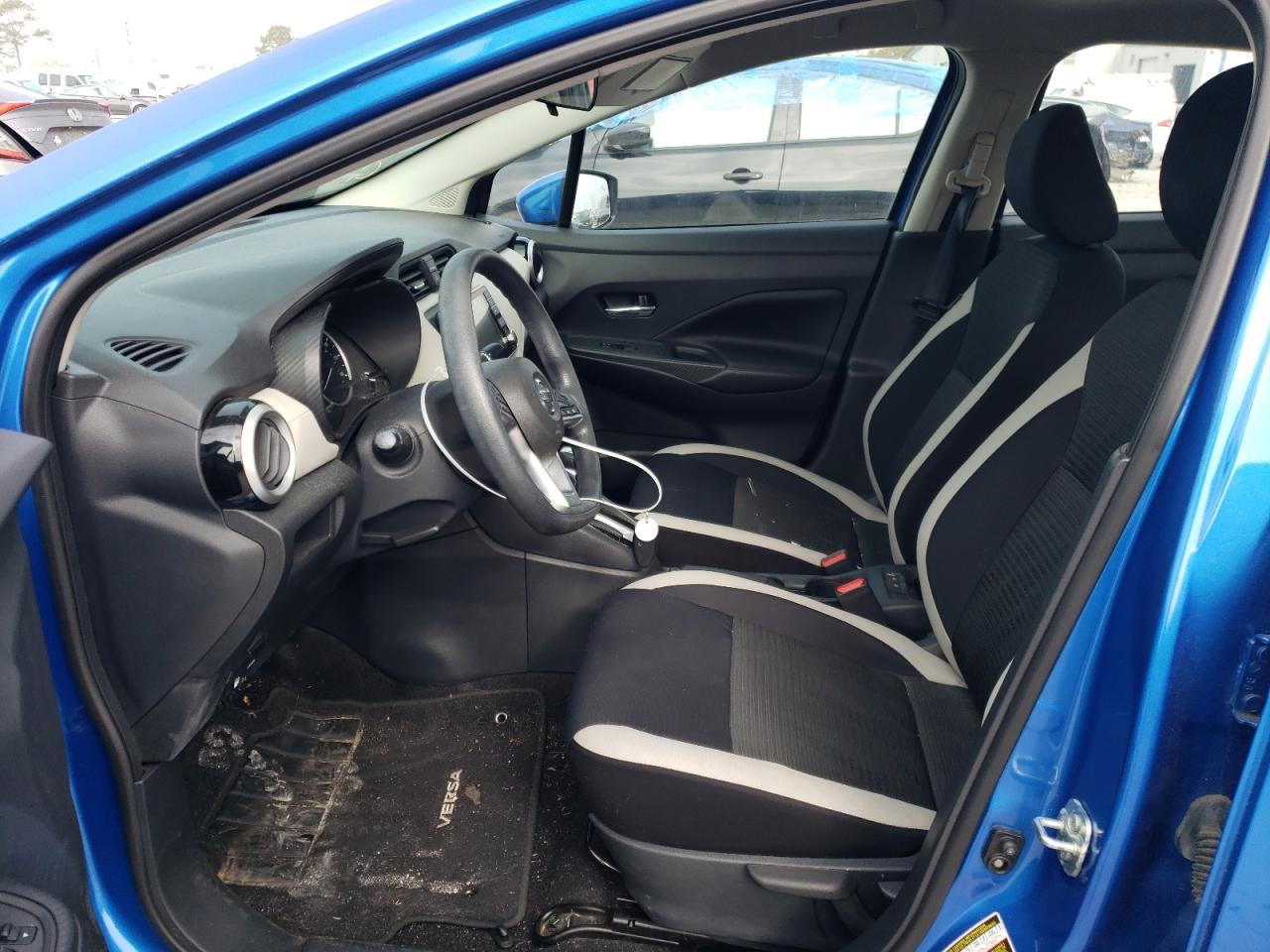 3N1CN8EV2LL812475 NISSAN VERSA 2020