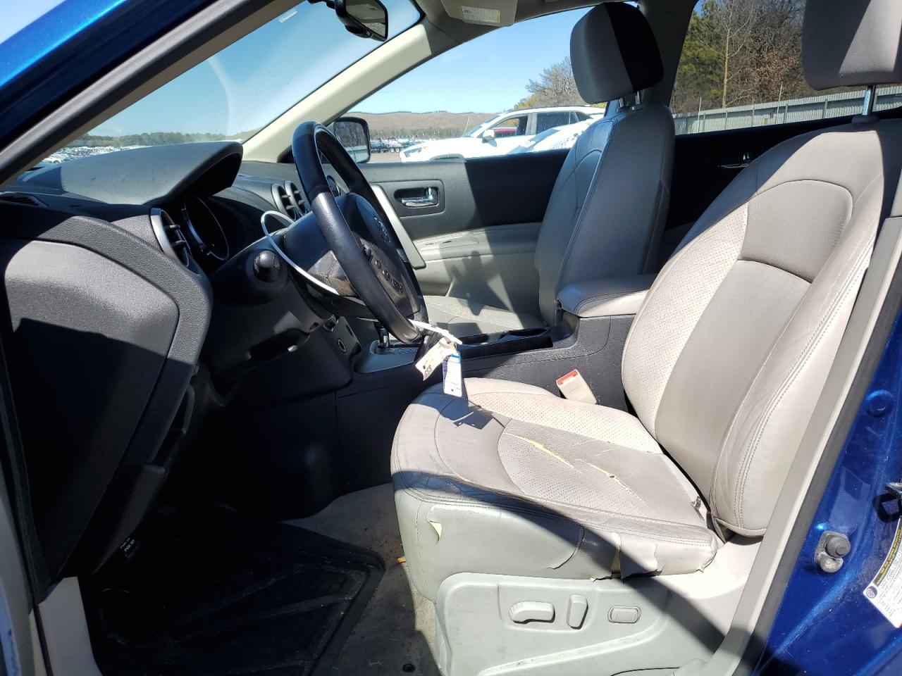 2010 Nissan Rogue - Image 7