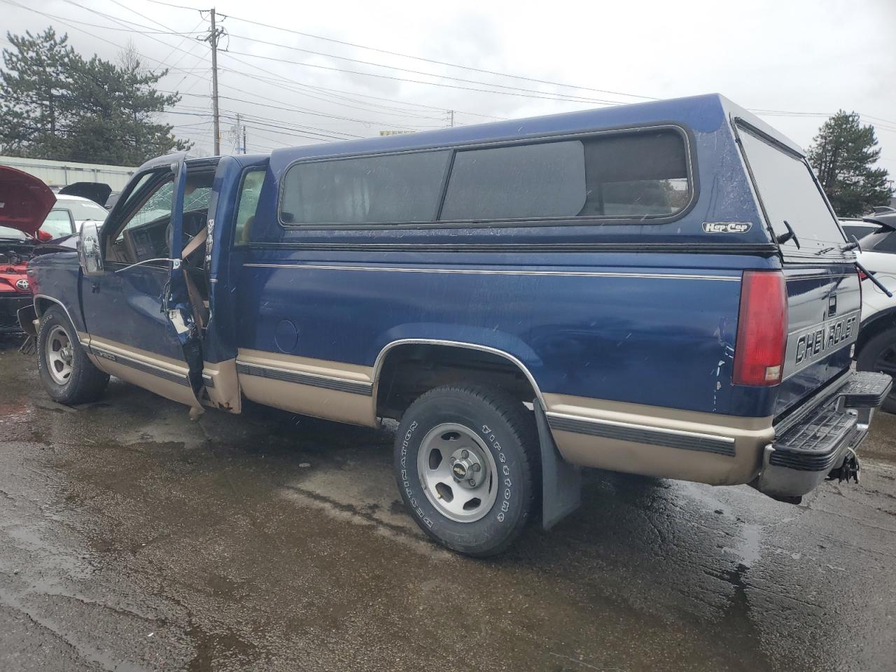 1993 Chevrolet GMT-400 - Image 2