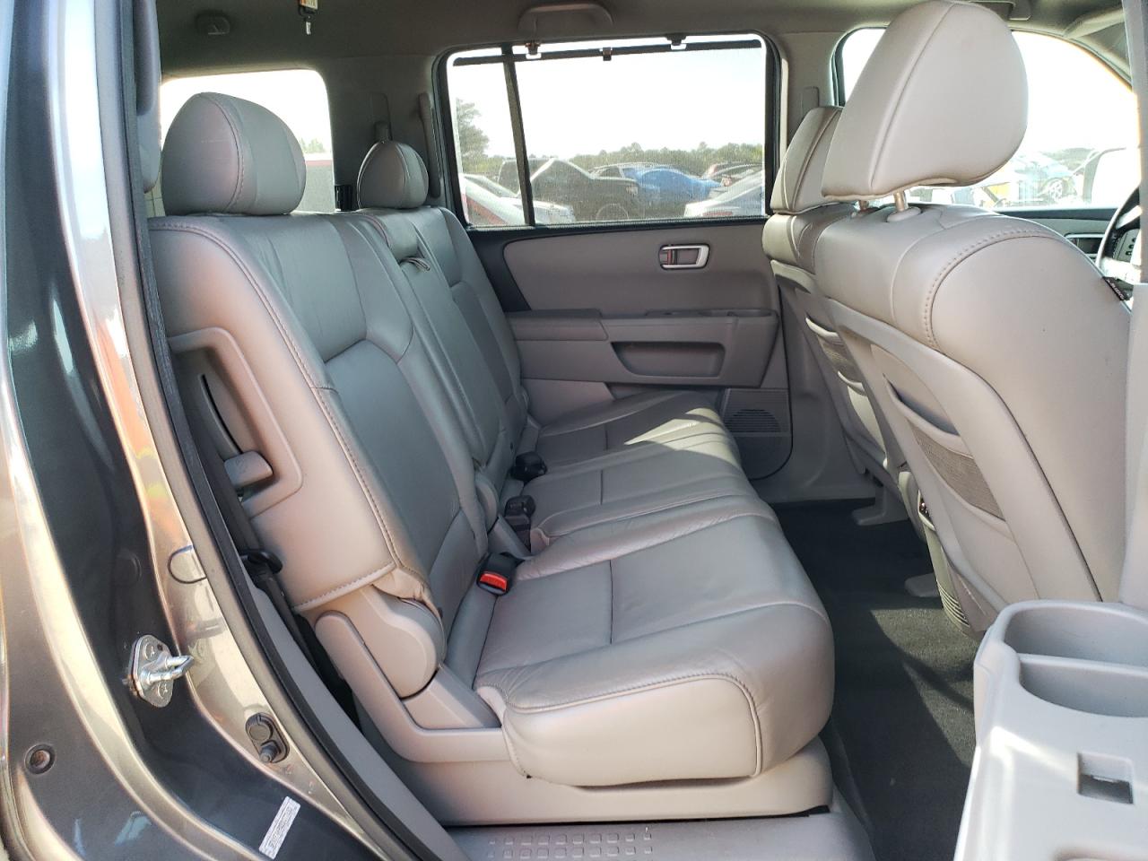 2011 Honda Pilot - Image 11